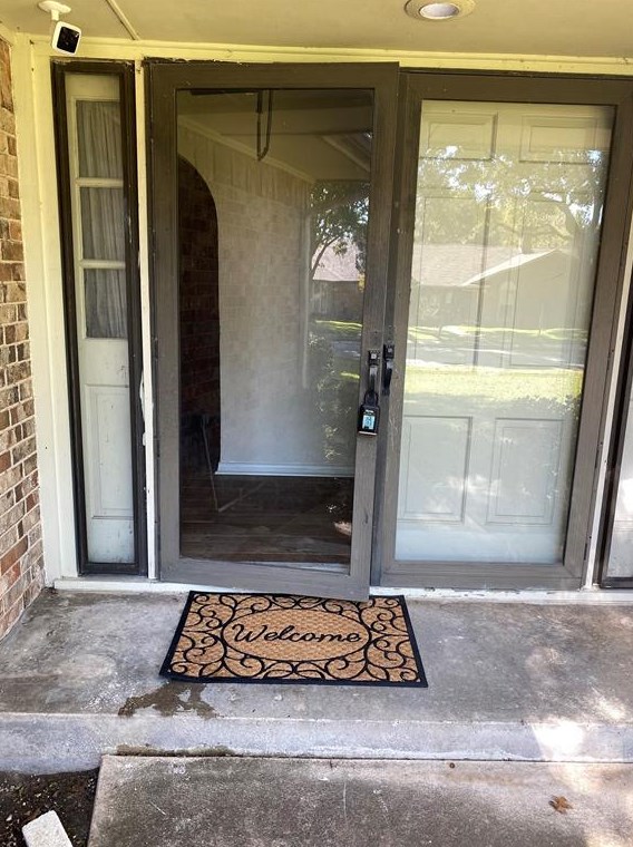 939 Clint Smith Dr, Duncanville, TX 75137