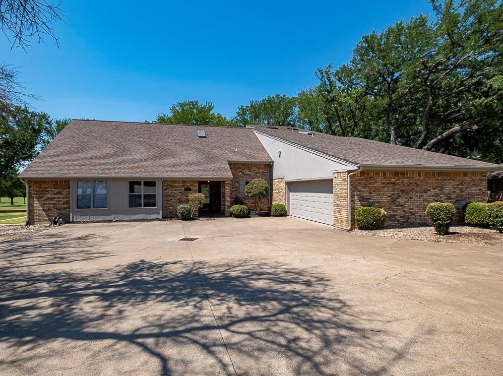 6305 Ailensor Ct, Granbury, TX 76049