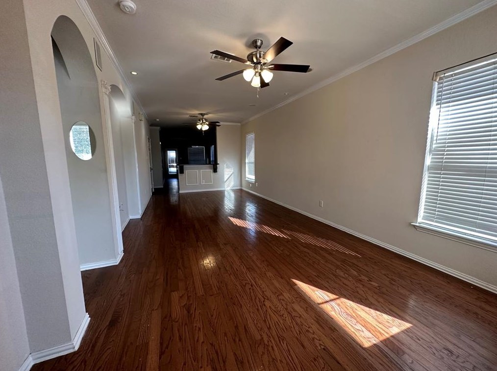 10309 Waterbury Dr, Aubrey, TX 76227