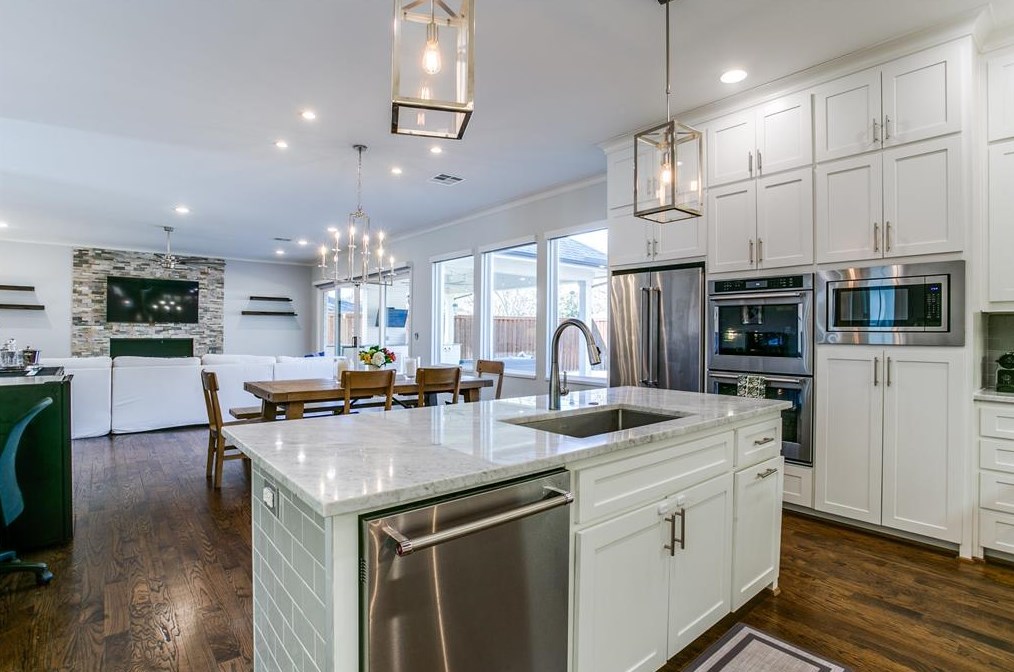 4009 Park Ln, Dallas TX  75231-5931 exterior