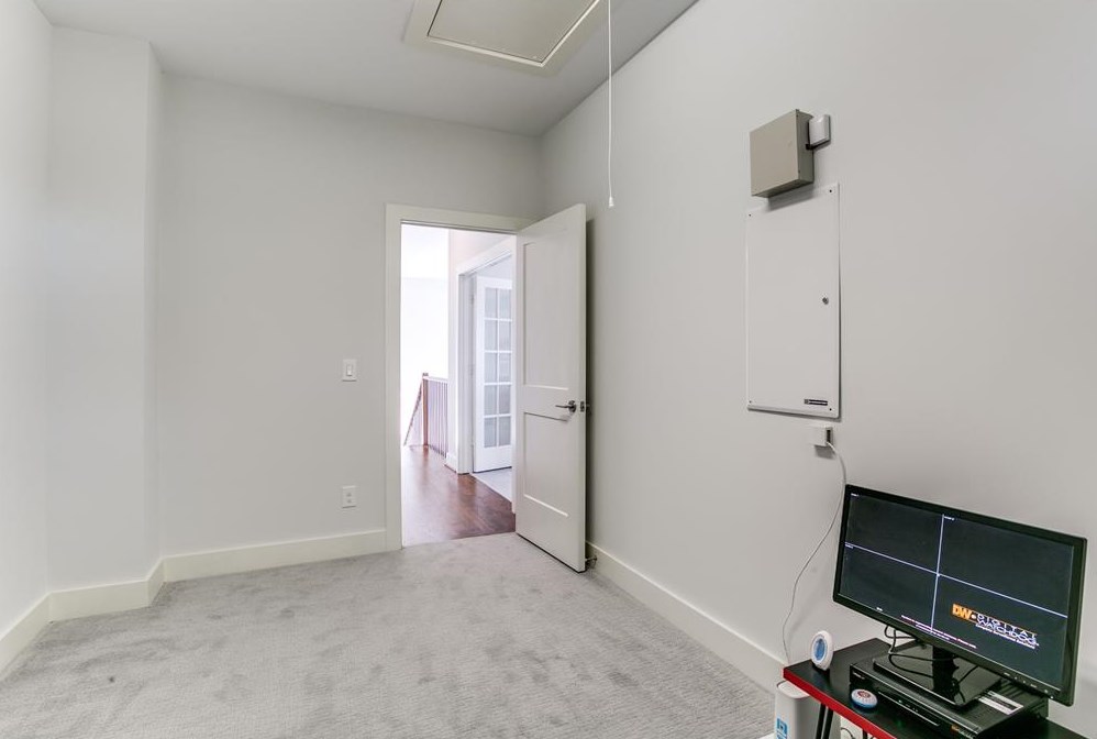 4009 Park Ln, Dallas TX  75231-5931 exterior