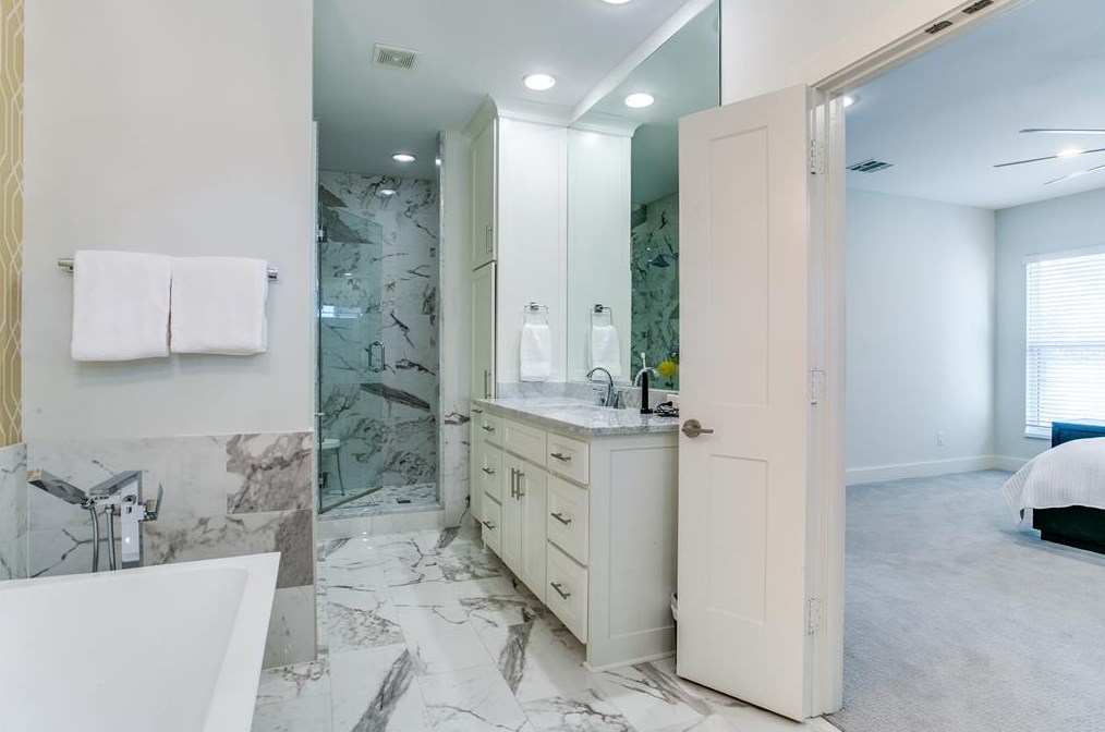 4009 Park Ln, Dallas TX  75231-5931 exterior