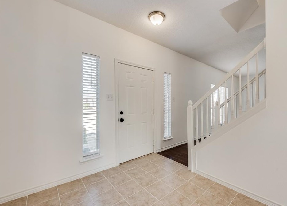 4801 Monte Vista Ln, Mckinney TX  75070-7494 exterior