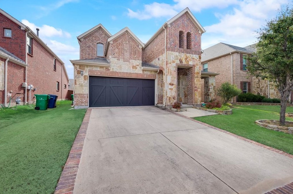 1221 Sioux St, Carrollton, TX 75010