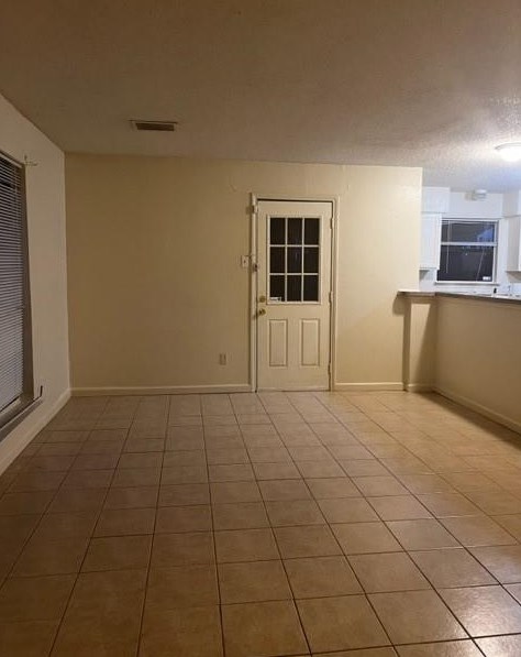 508 Victoria Dr, Grand Prairie, TX 75052