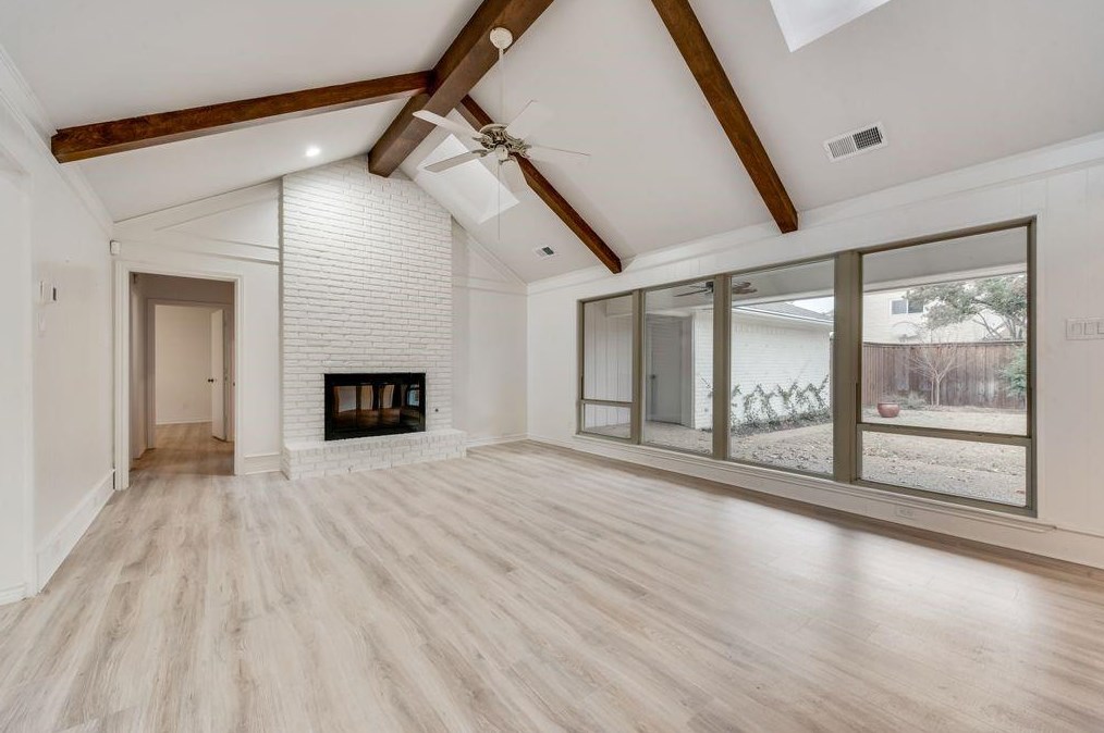 6015 Timber Creek Ln, Dallas TX  75248-2134 exterior