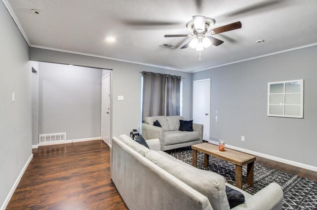 9645 Limestone Dr, Dallas, TX 75217