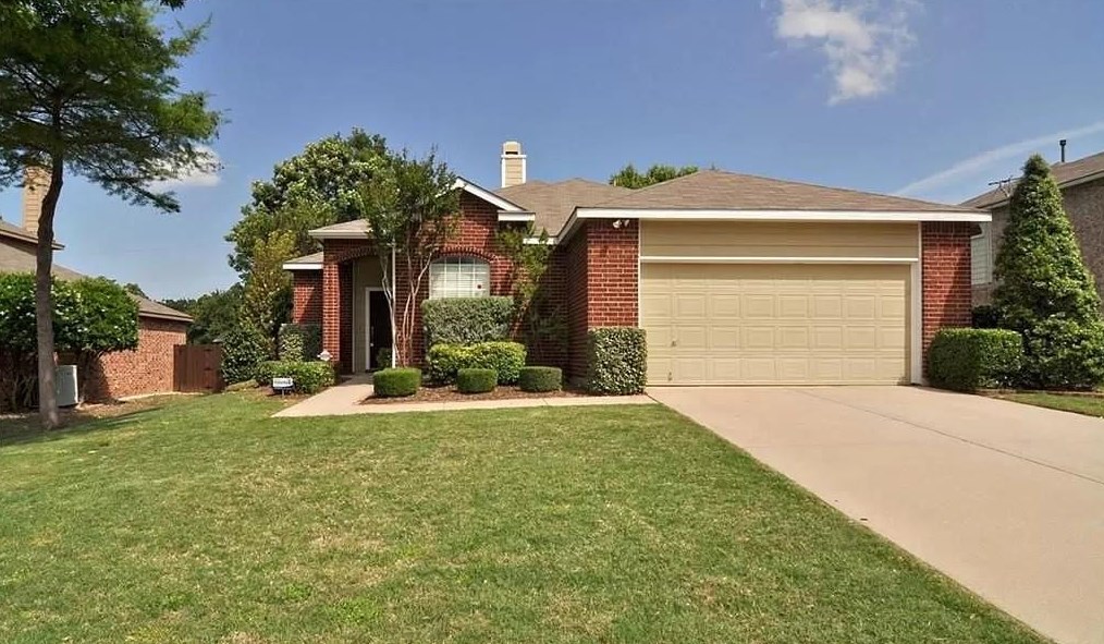 2715 Clark Dr, Denton, TX 76210