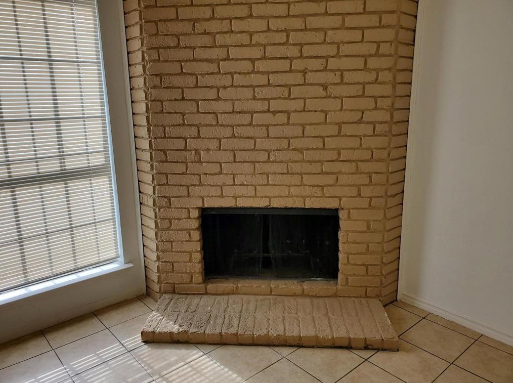 9475 Olde Towne Row, Dallas TX  75227-8161 exterior