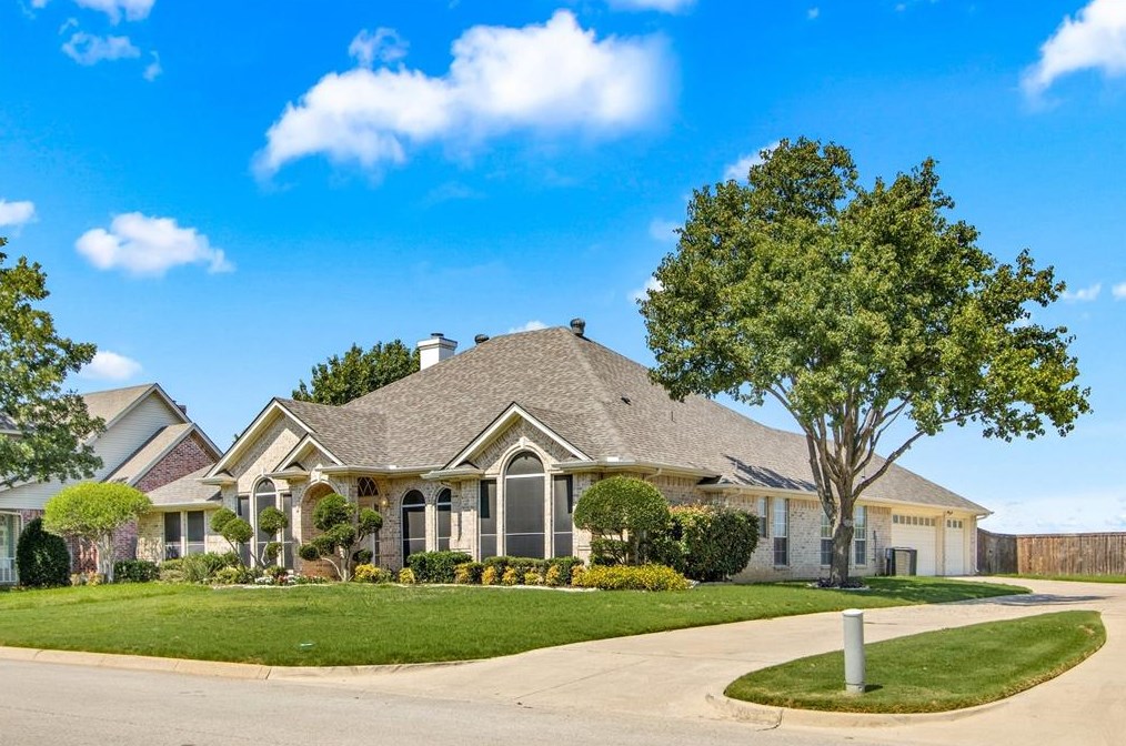 118 W Greenbriar Ln, Colleyville, TX 76034