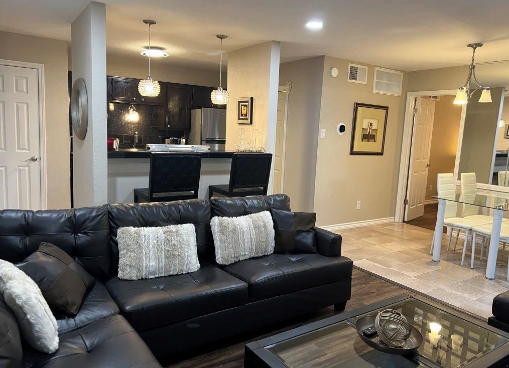 18333 Roehampton Dr, Dallas, TX 75252-5188