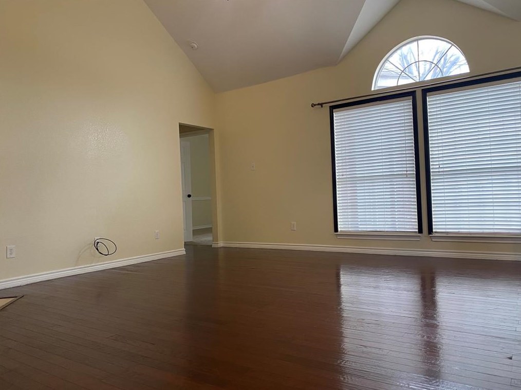 604 Joy Dianne Dr, Grand Prairie TX  75052-4856 exterior