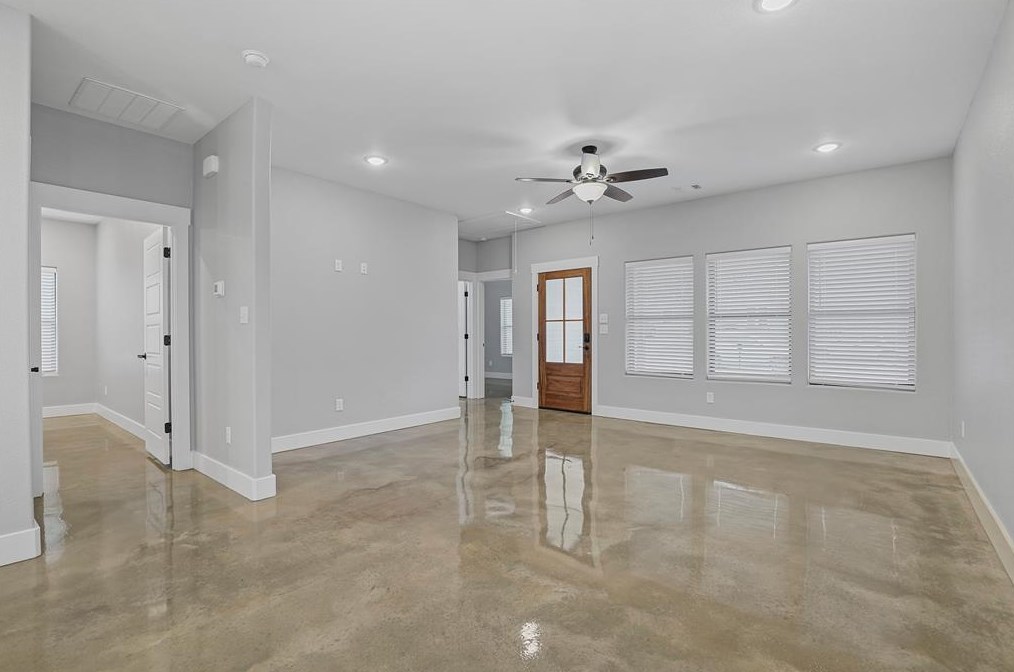 412 W Monterey St, Denison, TX 75020