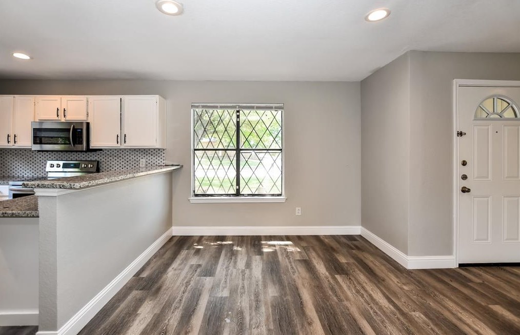 1733 Windsor Dr, Mesquite TX  75149-6254 exterior