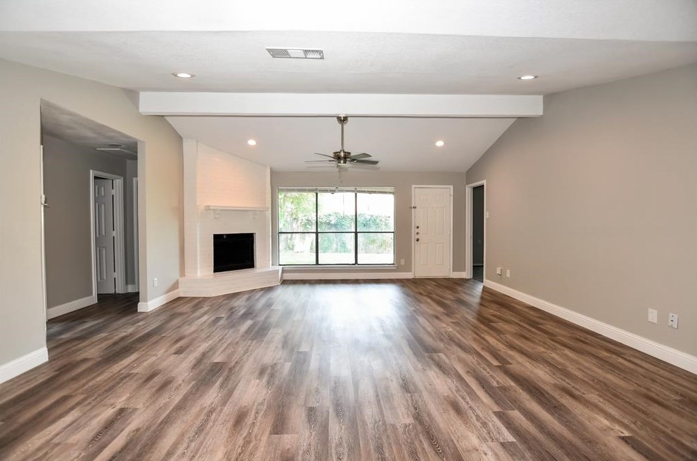 1733 Windsor Dr, Mesquite, TX 75149