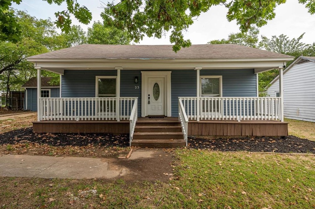 23 W Parnell St, Denison, TX 75020