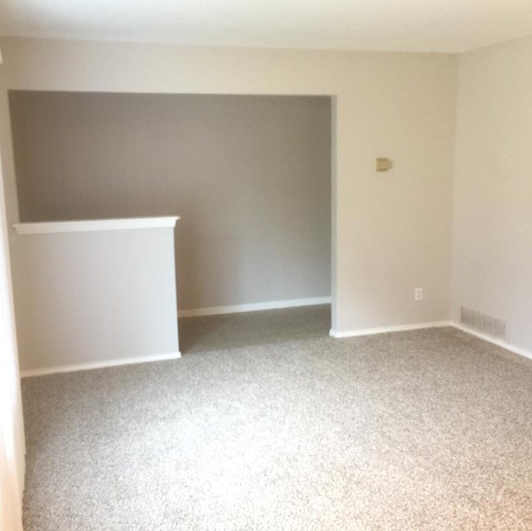 2226 Heather Glen Dr, Dallas TX  75232-2320 exterior