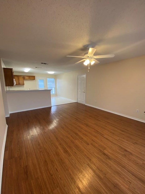 402 5 Points Rd, Waxahachie, TX 75165