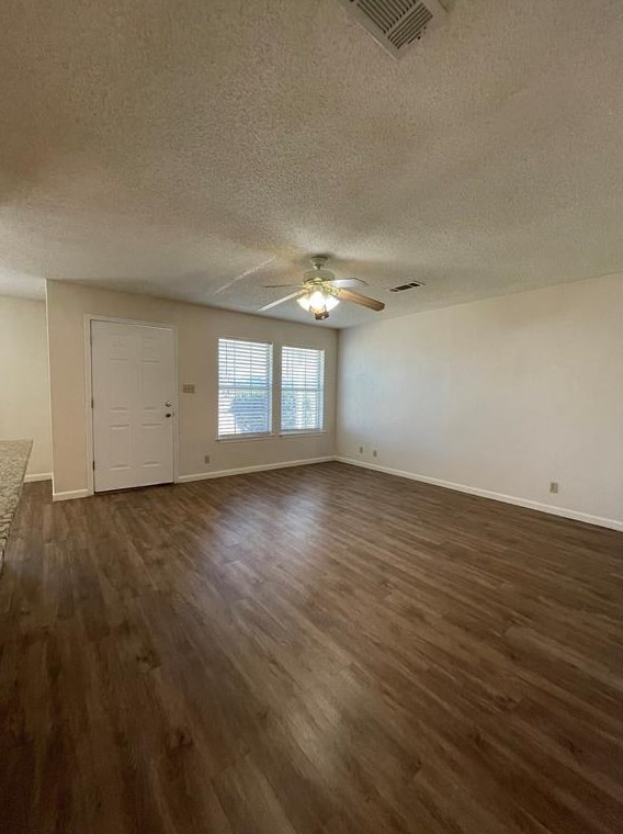 501 Hopkins St, Garland, TX 75040