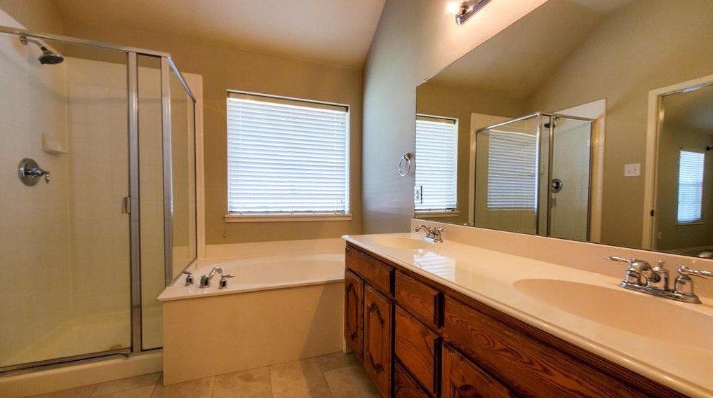 7816 Blacktail Trl, Mckinney TX  75070-8692 exterior