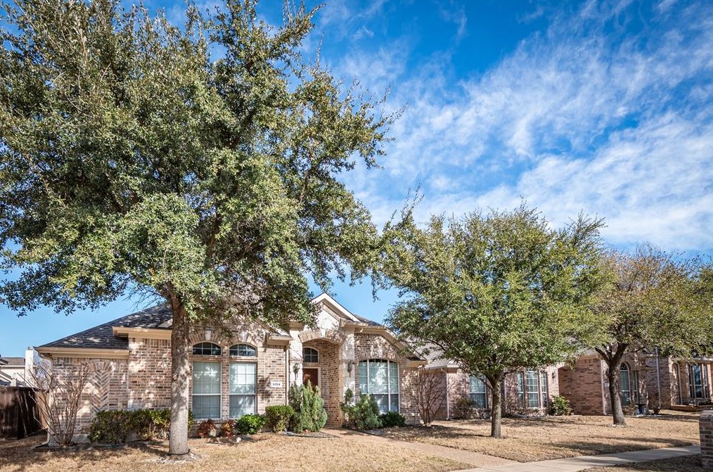 9104 Regal Oaks Dr, McKinney, TX 75070