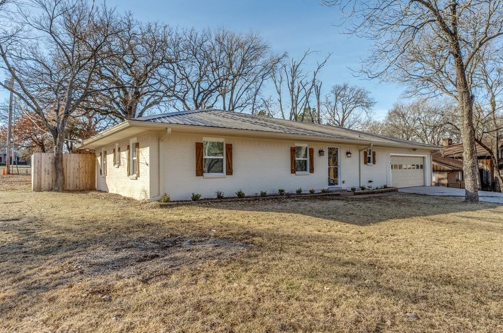 515 Charlotte St, Greenville, TX 75402