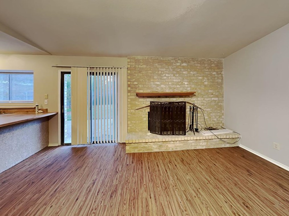 2821 London Ln, Lewisville, TX 75028