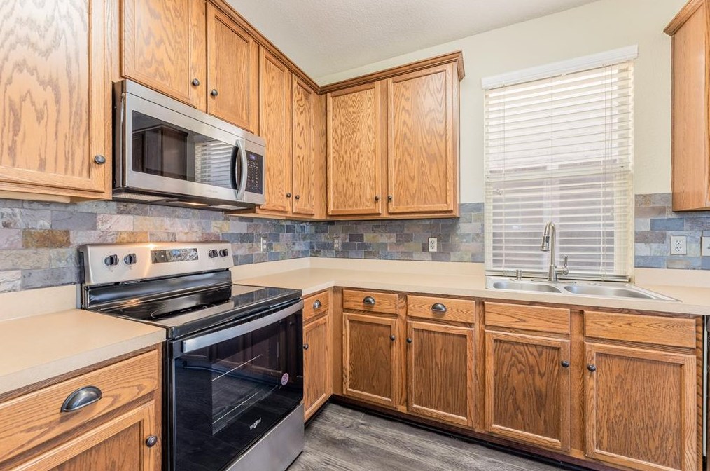 107 Butternut Dr, Rockwall, TX 75087