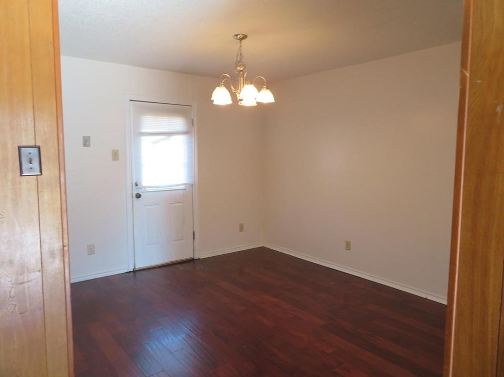 2001 Verde Dr, Oak Leaf TX  75154-8558 exterior