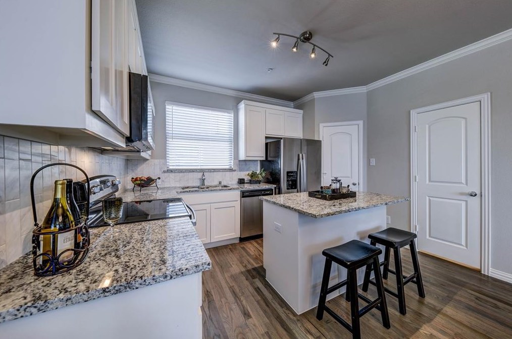 301 Lamar St, Mckinney TX  75069-3843 exterior