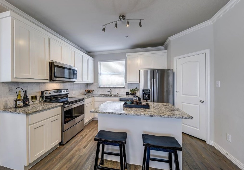 301 Lamar St, Mckinney TX  75069-3843 exterior