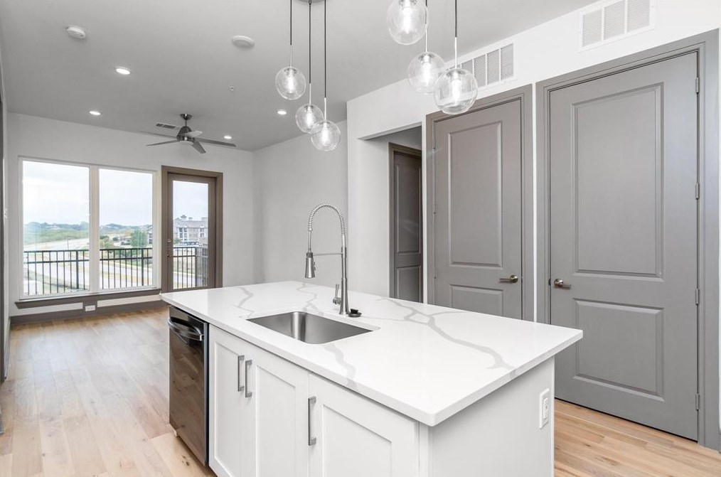 2700 Old Denton Rd #4407, Carrollton, TX 75007