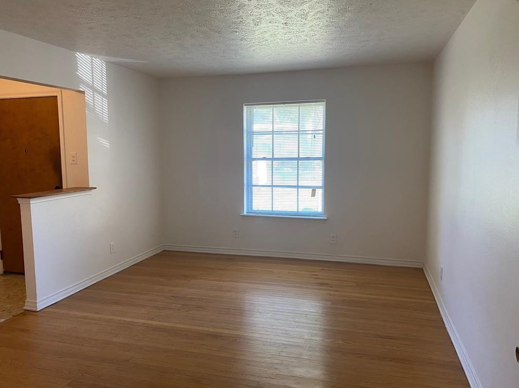 3913 Douglas Dr, Garland, TX 75041