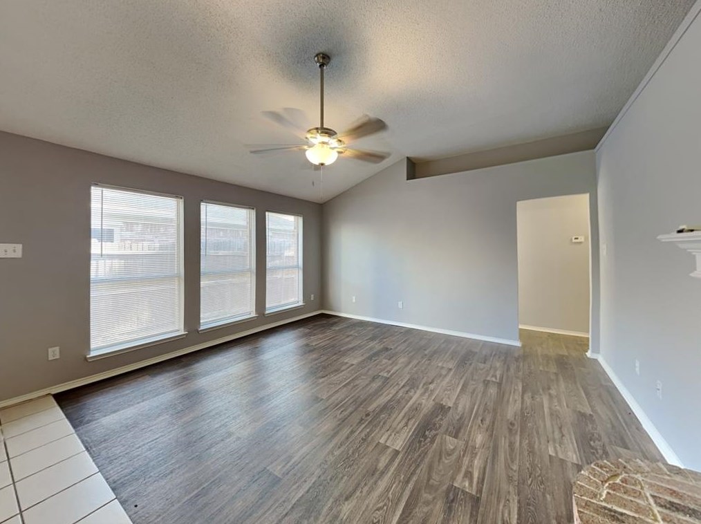 5717 Heatherglen Ter, Fort Worth, TX 76179