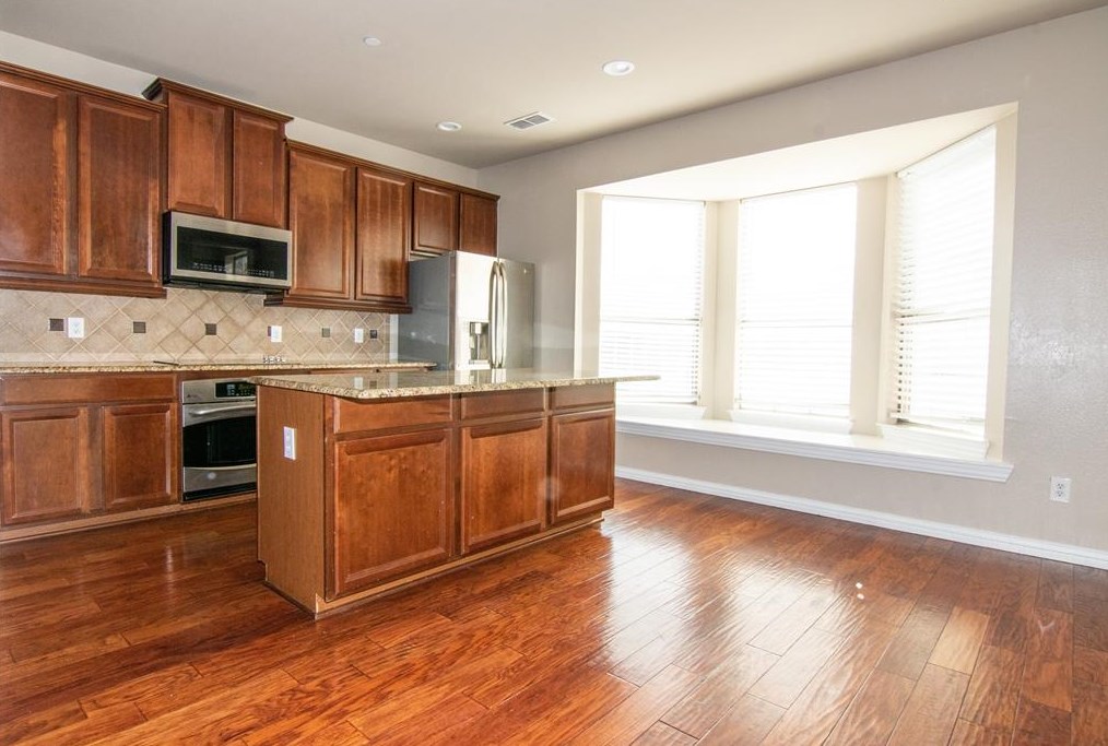 2557 Jacobson Dr, Lewisville, TX 75067