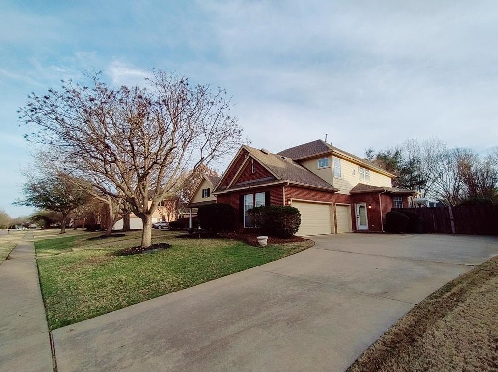 1429 Dartmouth Dr, Grapevine, TX 76092