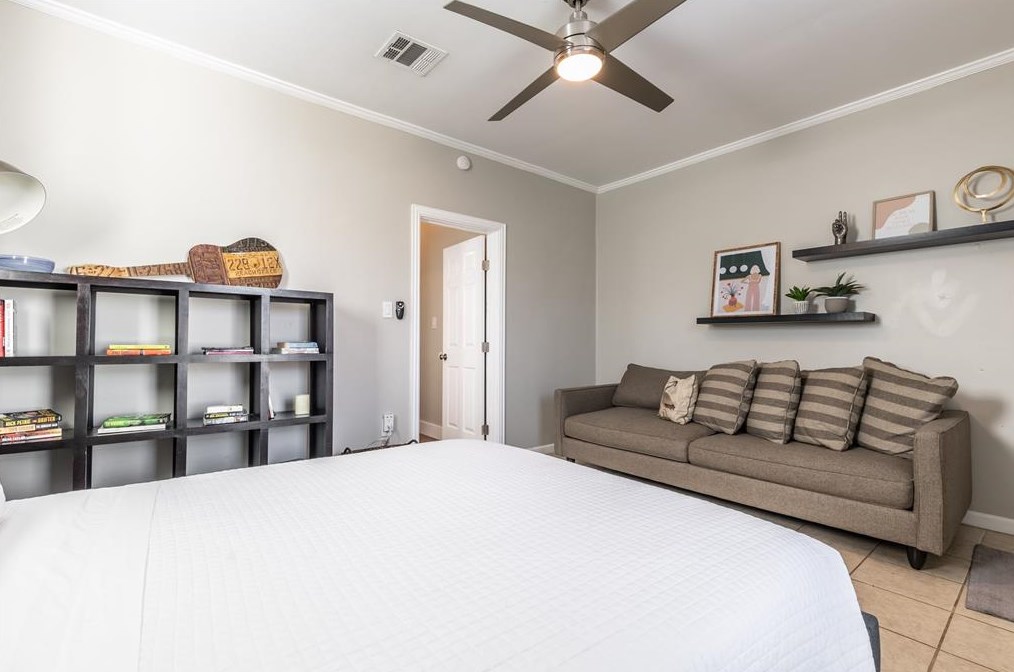 642 Tyler St, Dallas TX 75224-1325 exterior