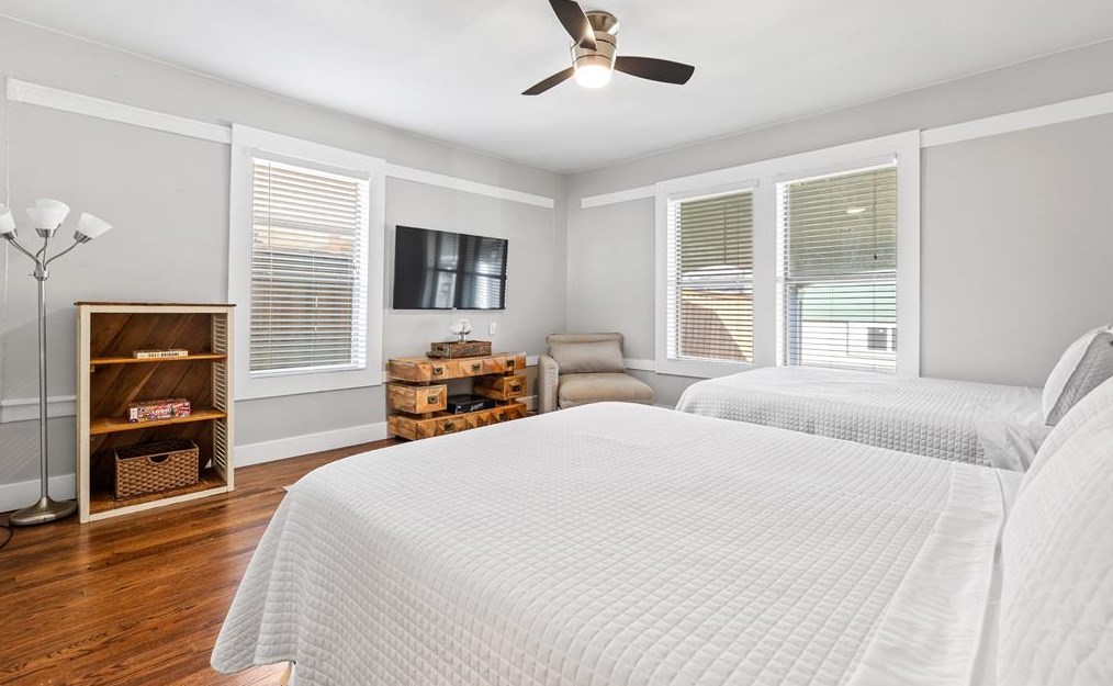 642 Tyler St, Dallas TX 75224-1325 exterior