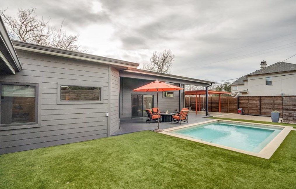 9831 Ontario Ln, Dallas TX 75220-1919 exterior