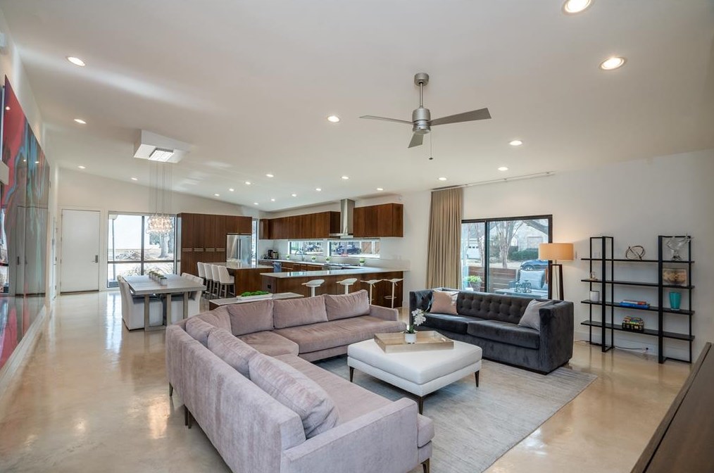 9831 Ontario Ln, Dallas TX 75220-1919 exterior