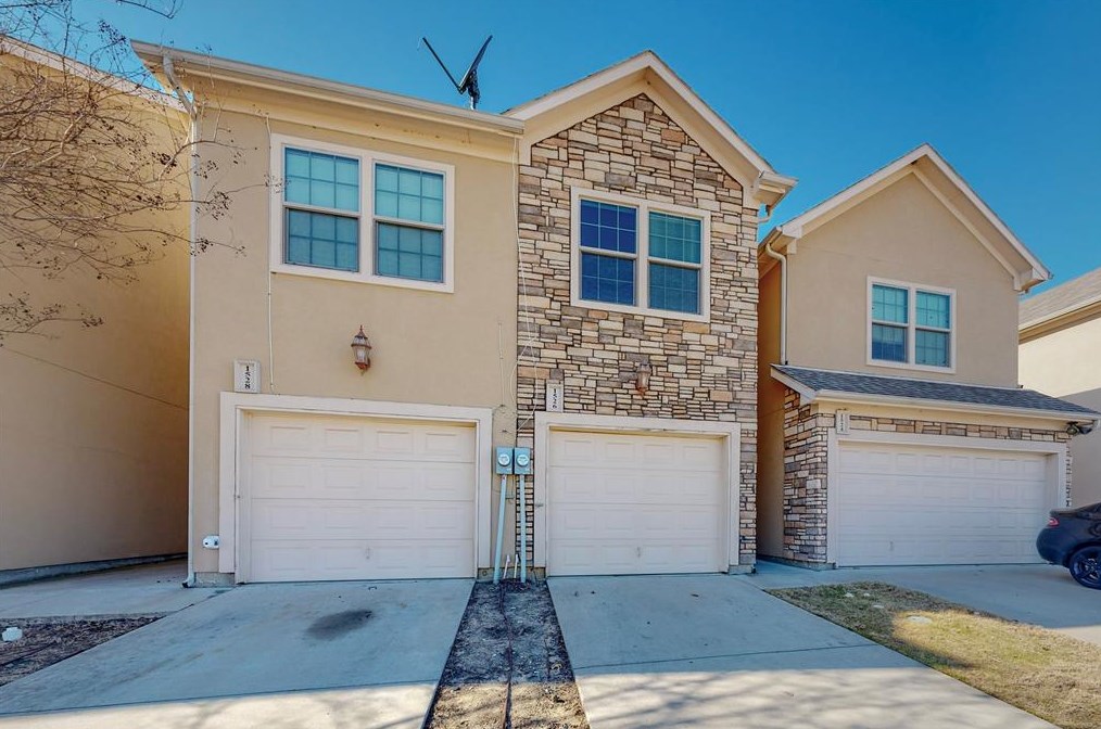 1526 Aldra Dr, Fort Worth, TX 76120
