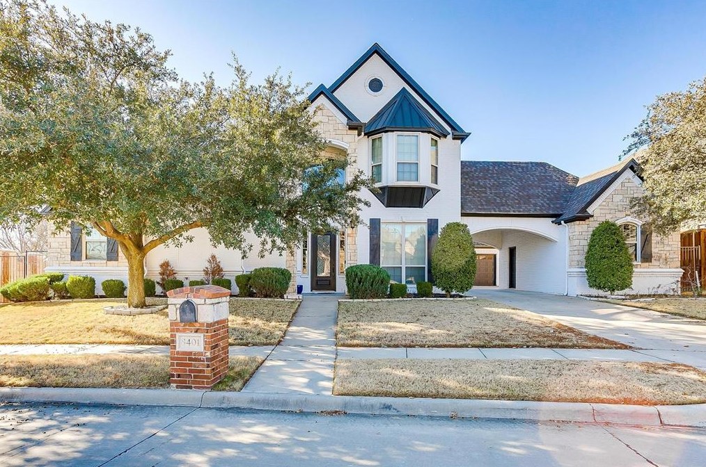 8401 Spence Ct, Fort Worth, TX 76182