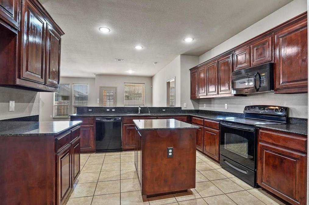 4509 Shagbark Dr, Argyle, TX 76226