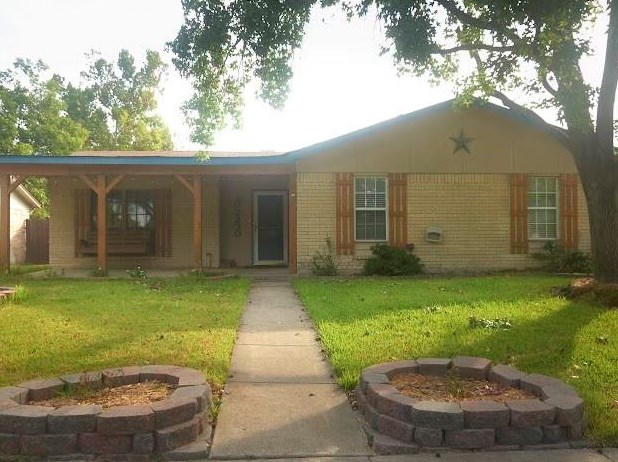 2230 Pueblo Dr, Garland, TX 75040