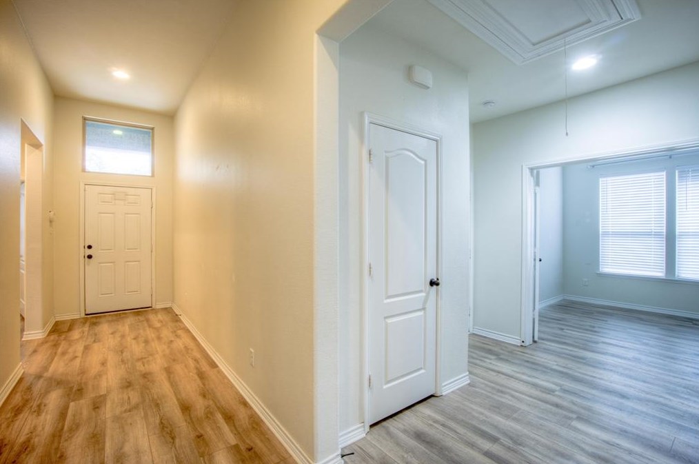 5633 Ridge Lake Dr, Keller, TX 76244