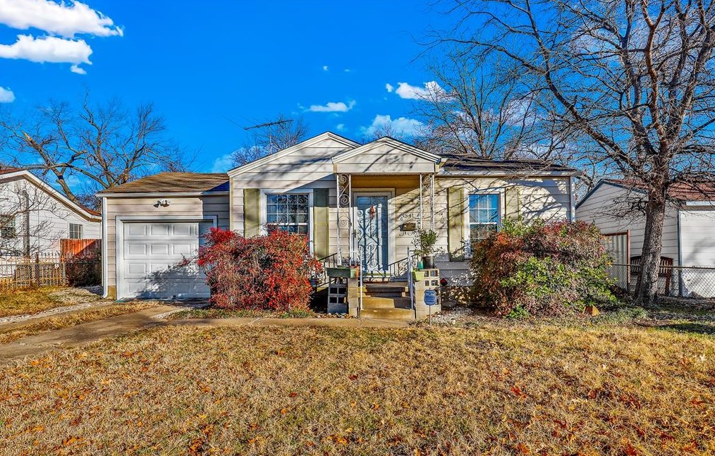 3541 Arbor Ave, Fort Worth, TX 76119
