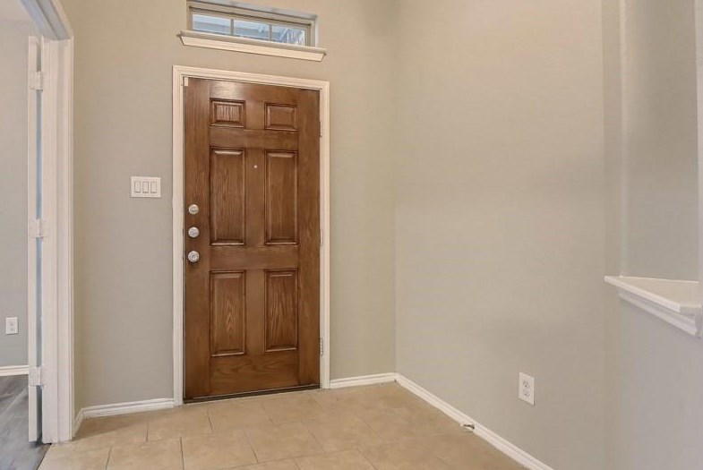 1820 Abby Creek Dr, Oak Point, TX 75068