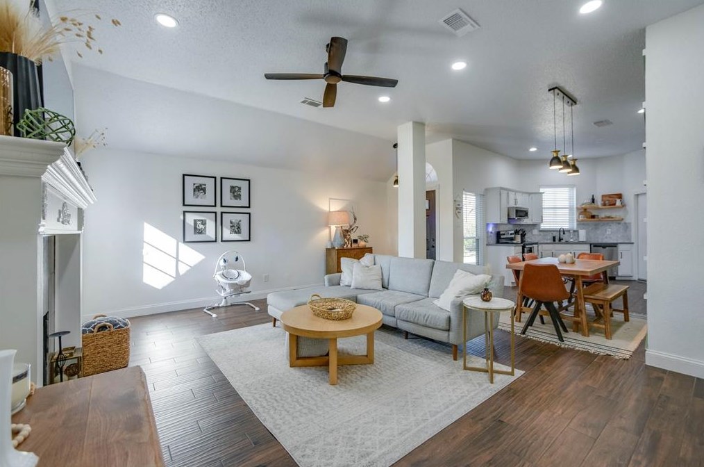 7402 Ryan Rd, Rowlett TX  75089-3013 exterior