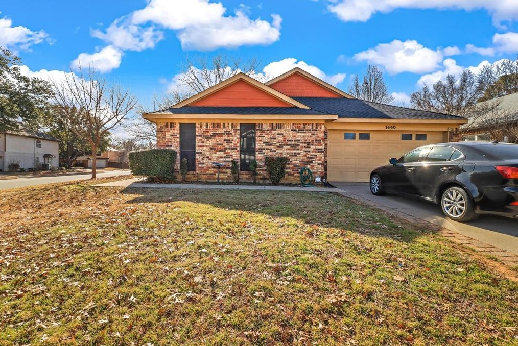 1440 Thistlewood Ln, Grapevine, TX 76051