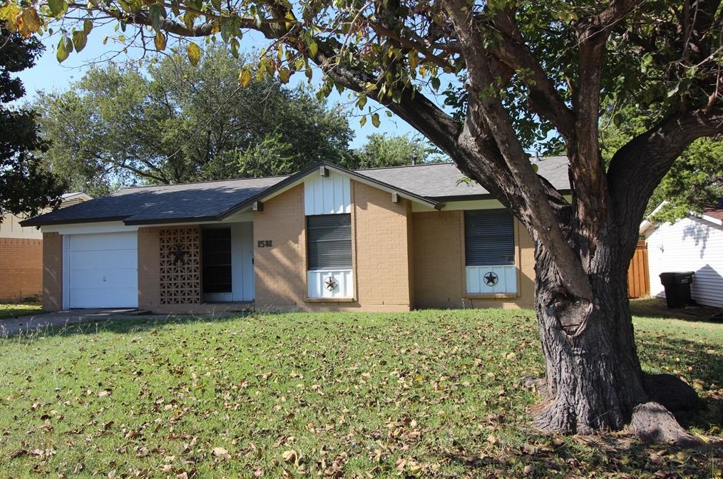 1521 Laurel Ln, Plano, TX 75074